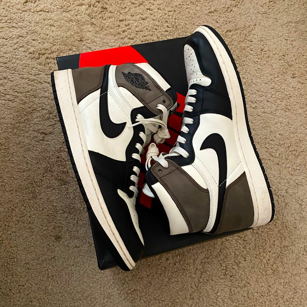 Jordan 1 High Mocha
